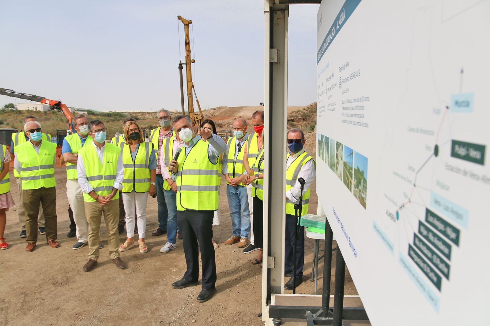 Fotogalería de la visita del ministro Félix Bolaños a las obras del AVE