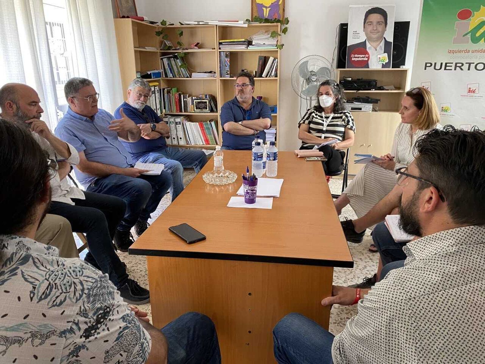 Reunión de IU con el comité de Navantia Puerto Real.