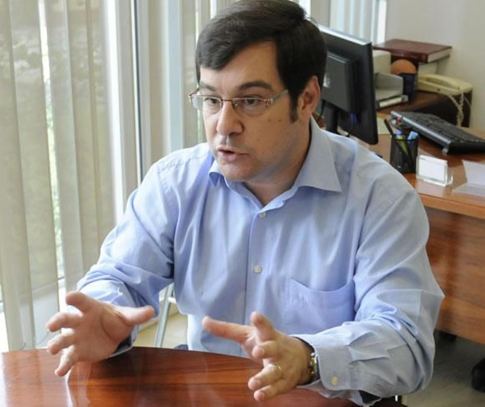 El PA cree que la "insistencia" de Viera en no dimitir perjudica a los parados