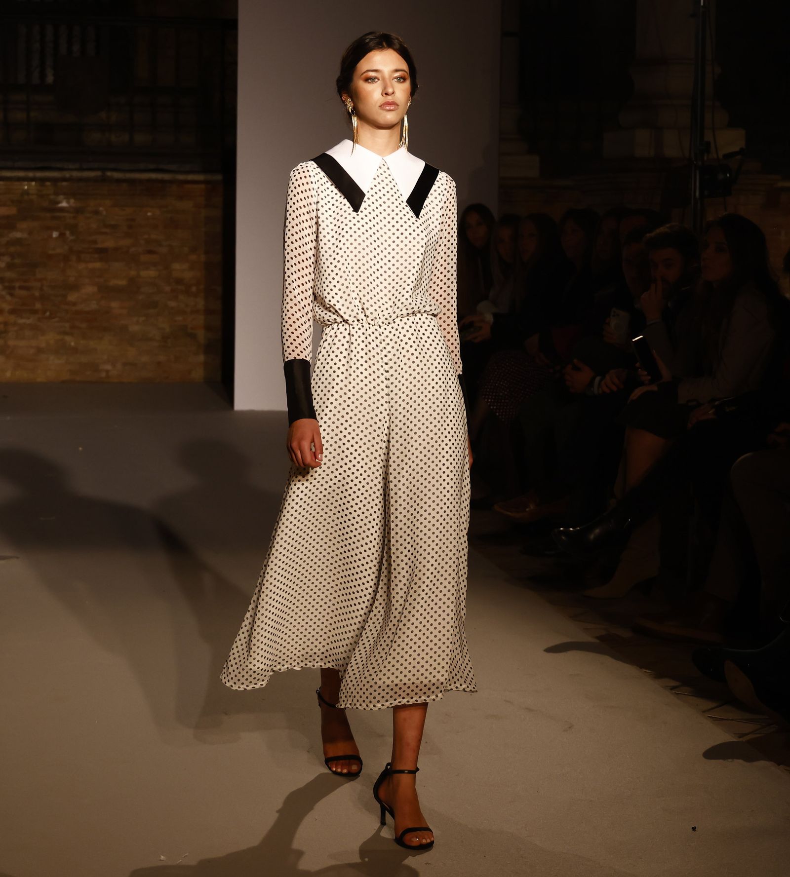 Una de las propuestas de invitada del diseñador Javier García vista en SIQ 2022.