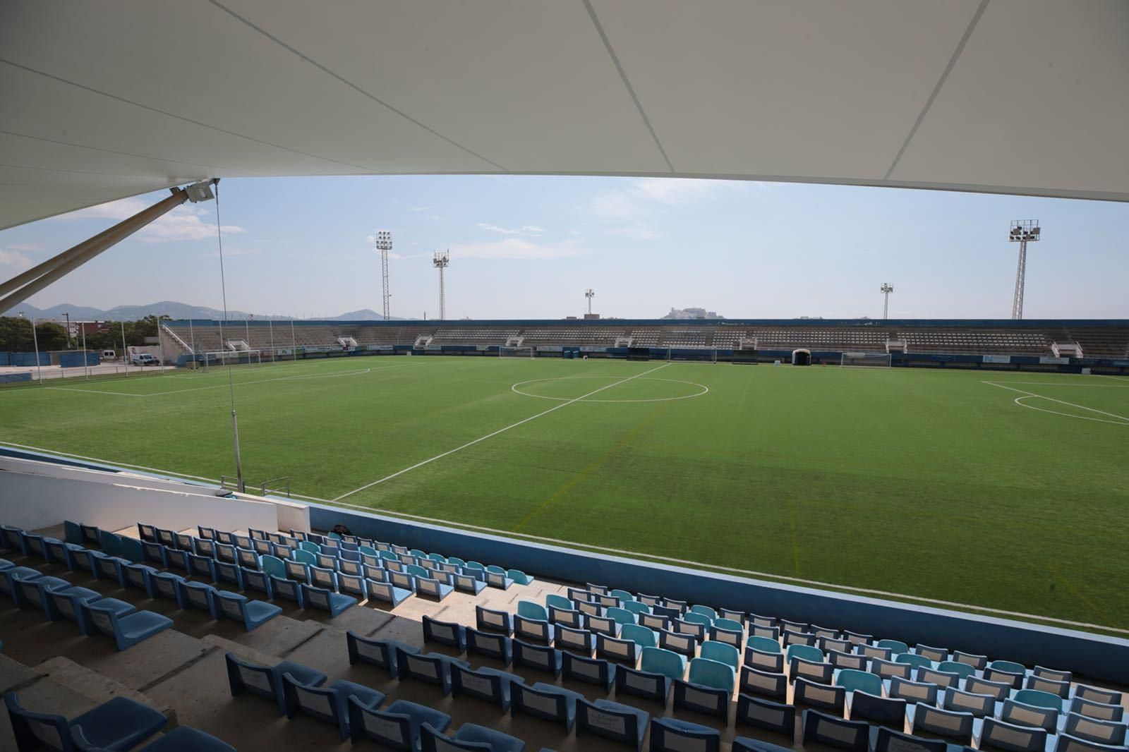 El nuevo césped de Can Misses.