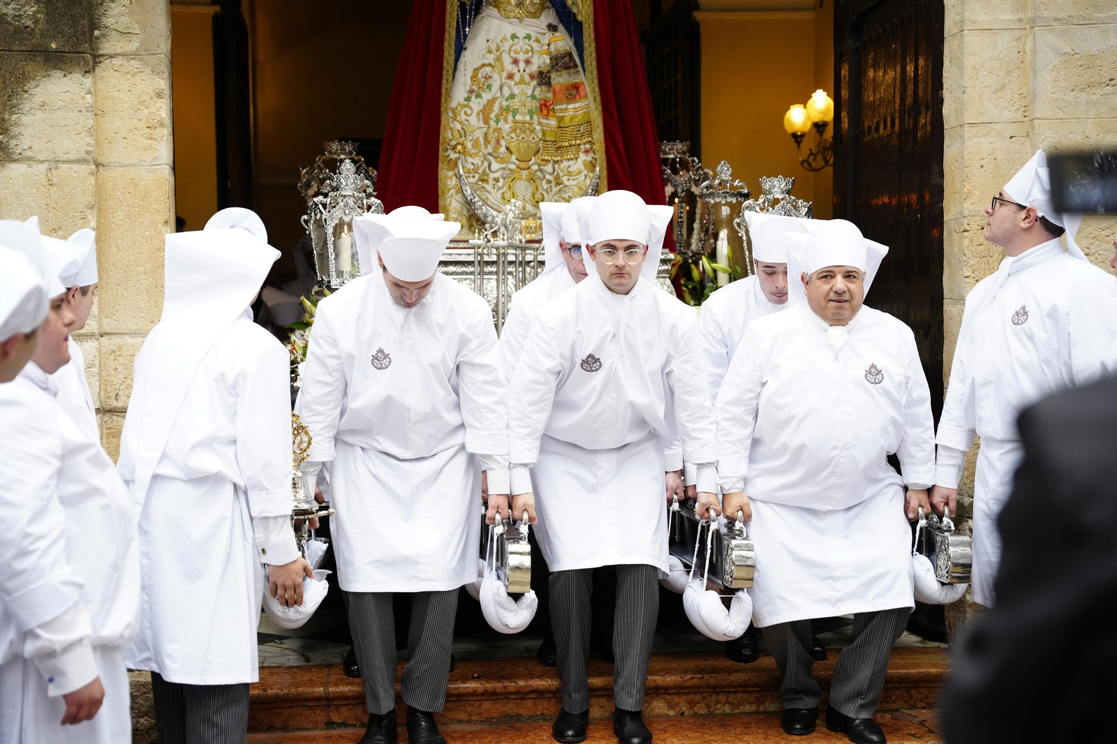 La procesión del Resucitado en Lucena, en imágenes