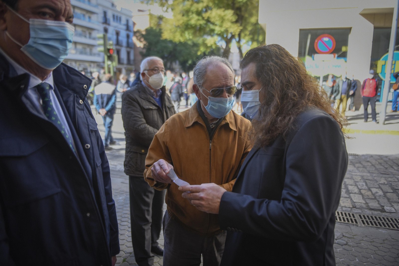 Las imágenes del adiós de Sevilla a Pascual González