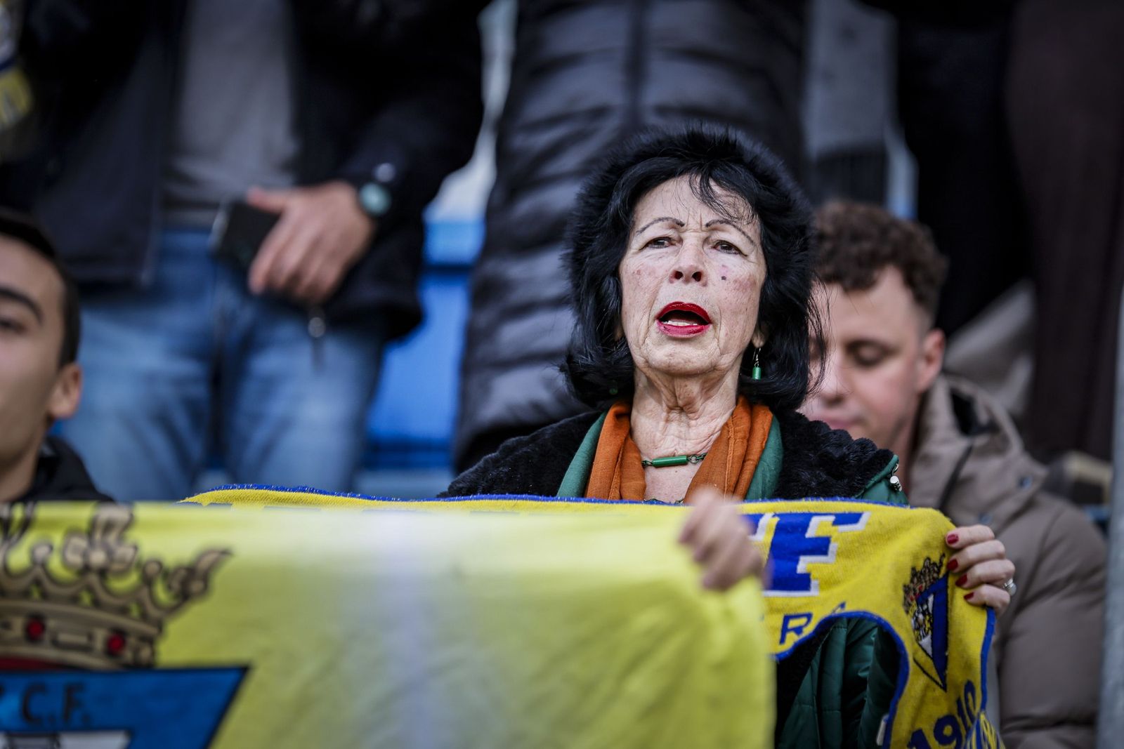 Búscate entre las imágenes del partido de fútbol Cádiz CF - UD Almería