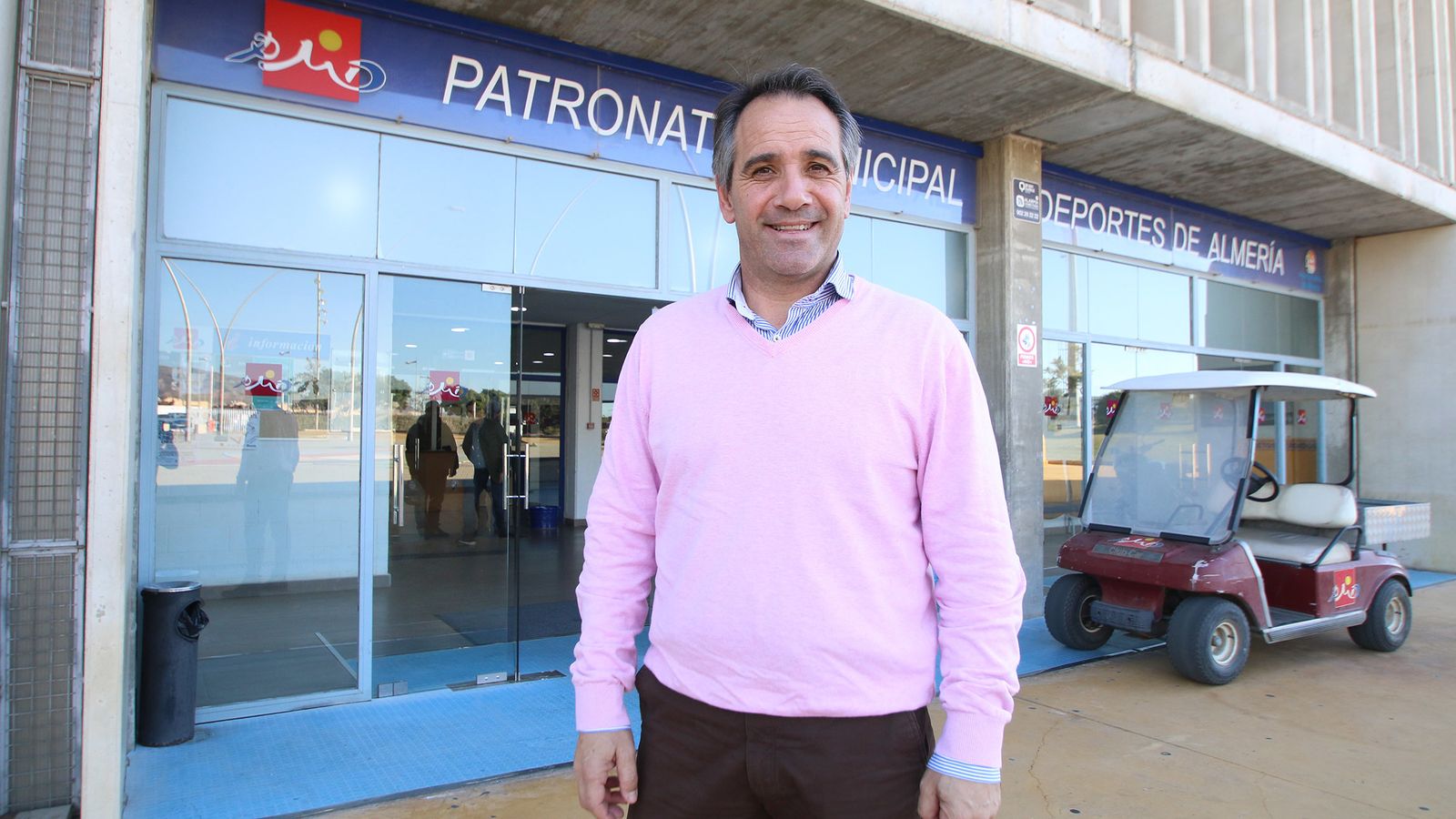 Juanjo Segura en las instalaciones del Estadio de los Juegos Mediterráneos