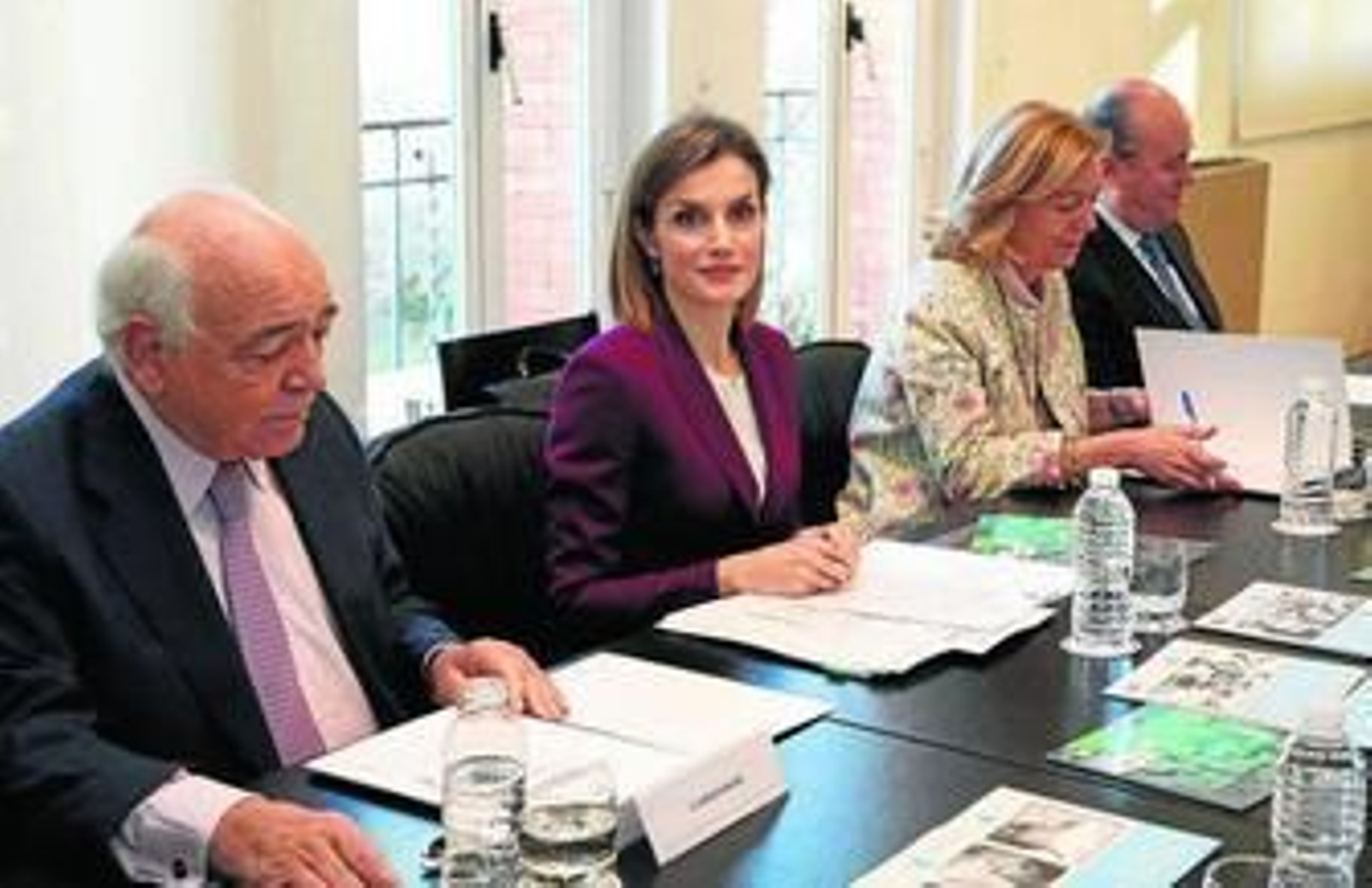 La reina Letizia, ayer durante una reunión de trabajo con la Fundación de Ayuda contra la Drogadicción.