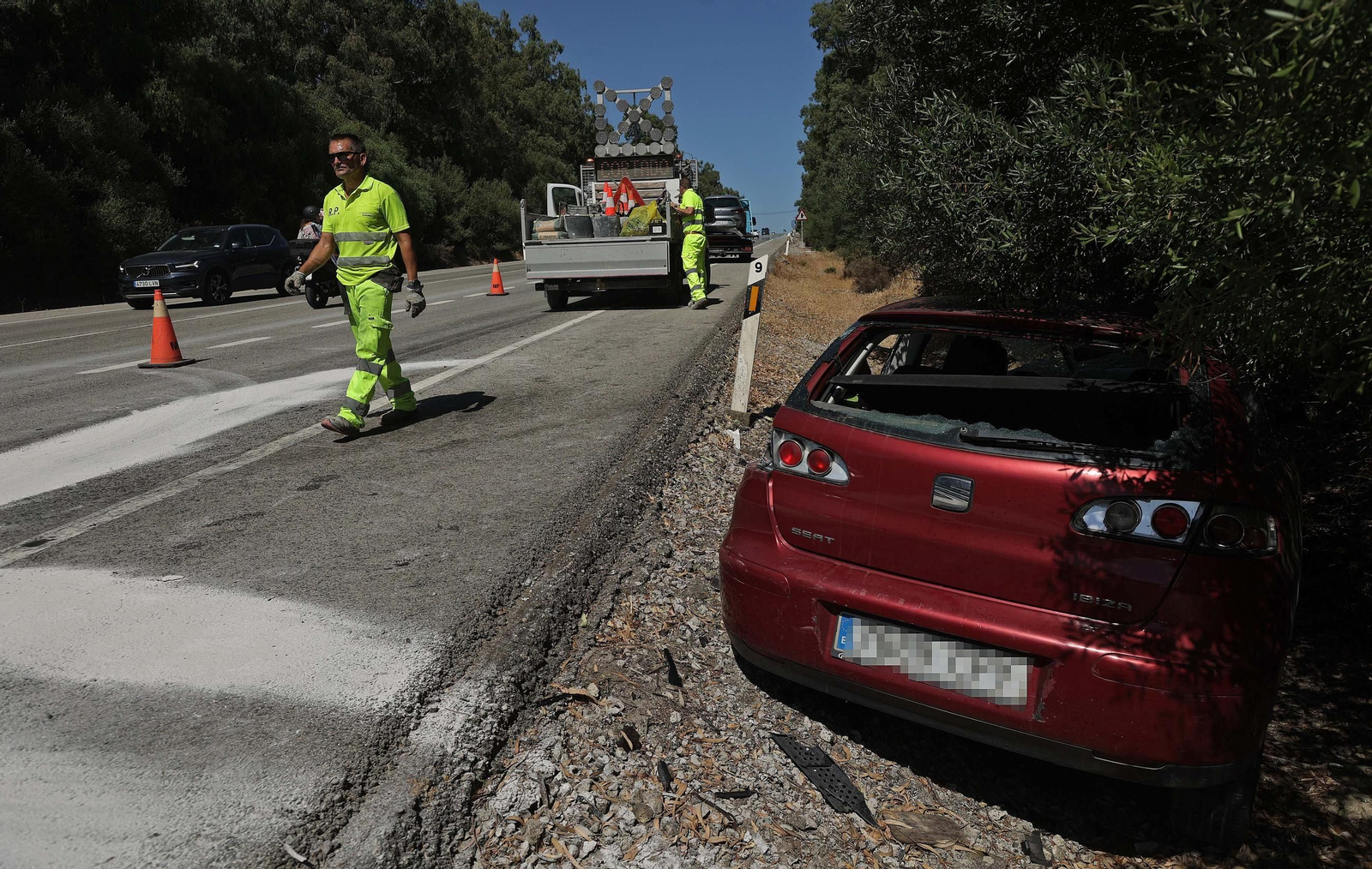 Fotos de la colisión múltiple en la N340 a la altura de El Bujeo Fotos de la colisión múltiple en la N340 a la altura de El Bujeo