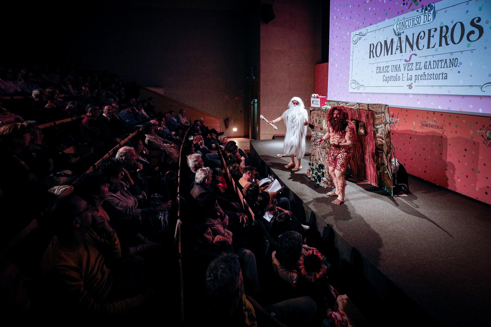 Carnaval en San Fernando: gran ambiente en el Concurso de Romanceros