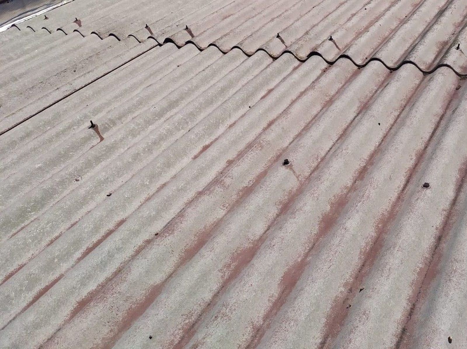 Amianto en un tejado