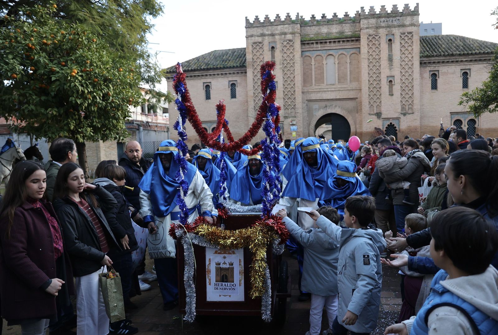 Las fotos del Heraldo de los Reyes Magos en Nervión