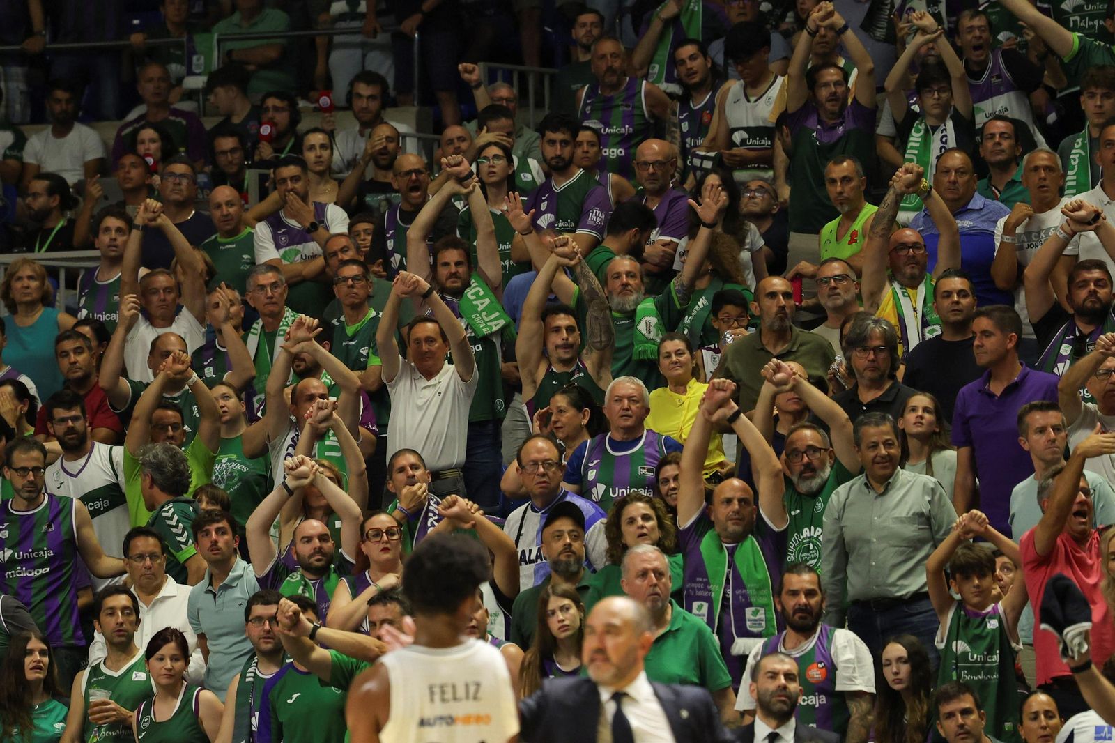 Piel de gallina con el adiós del Carpena al Unicaja