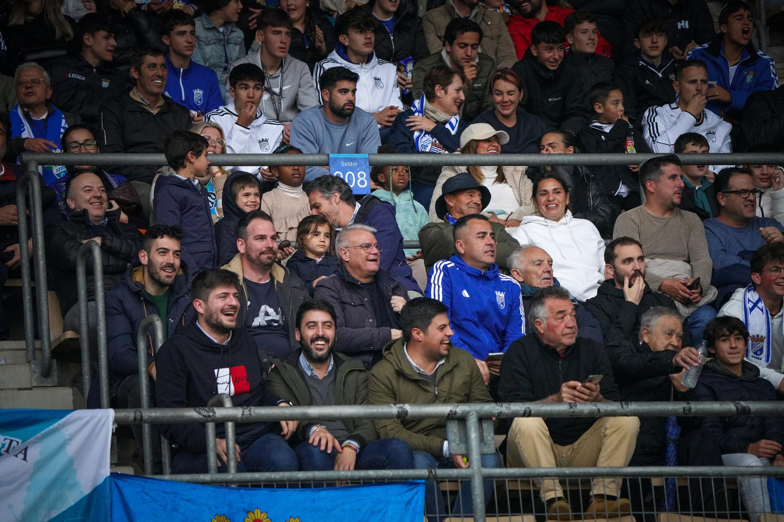 Búscate en el partido del Xerez CD - Cabecense