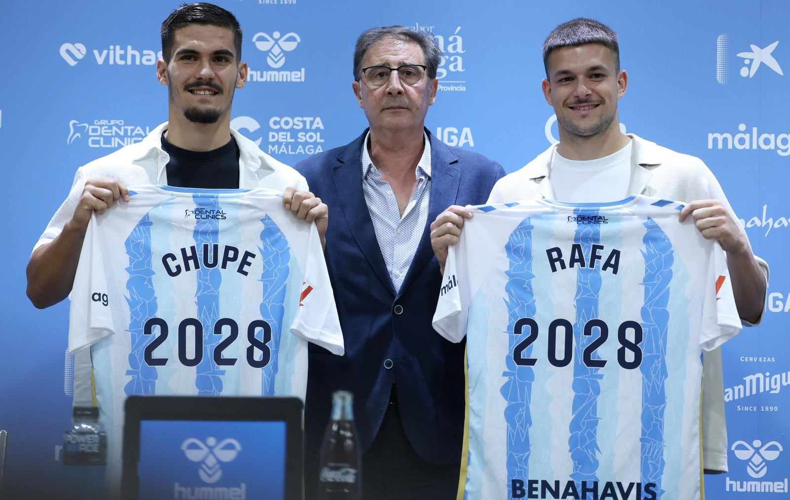 Renovación de Chupete y Rafa y rueda de prensa de Loren, en fotos