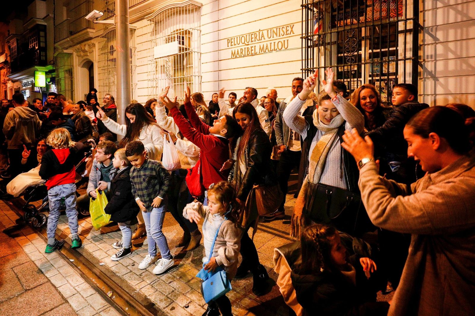 Ambiente en la Cabalgata de Reyes de San Fernando del año 2023