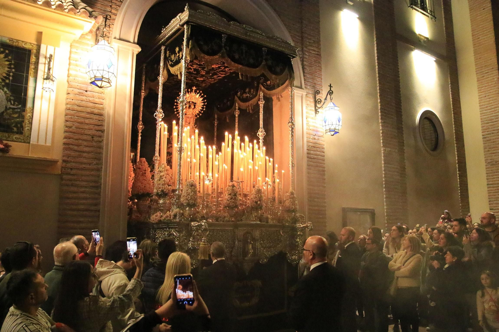 La procesión del Silencio, en imágenes