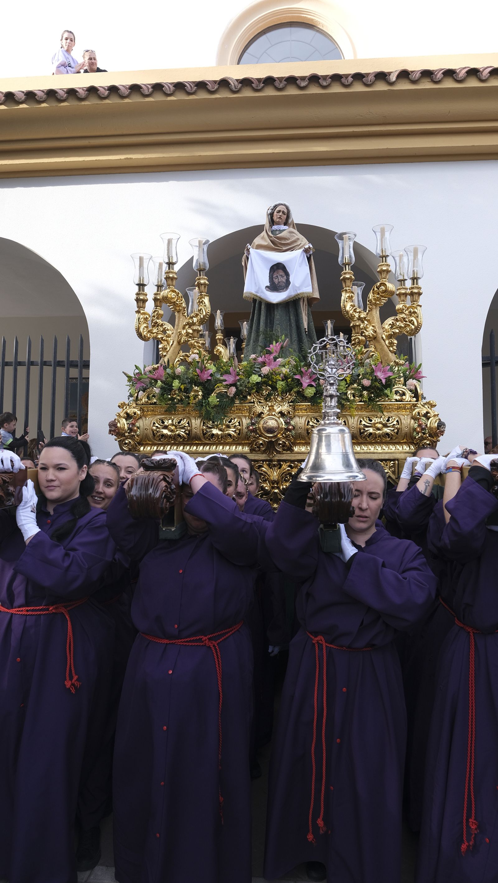 La procesión del Encuentro por las calles de Almería, en imágenes