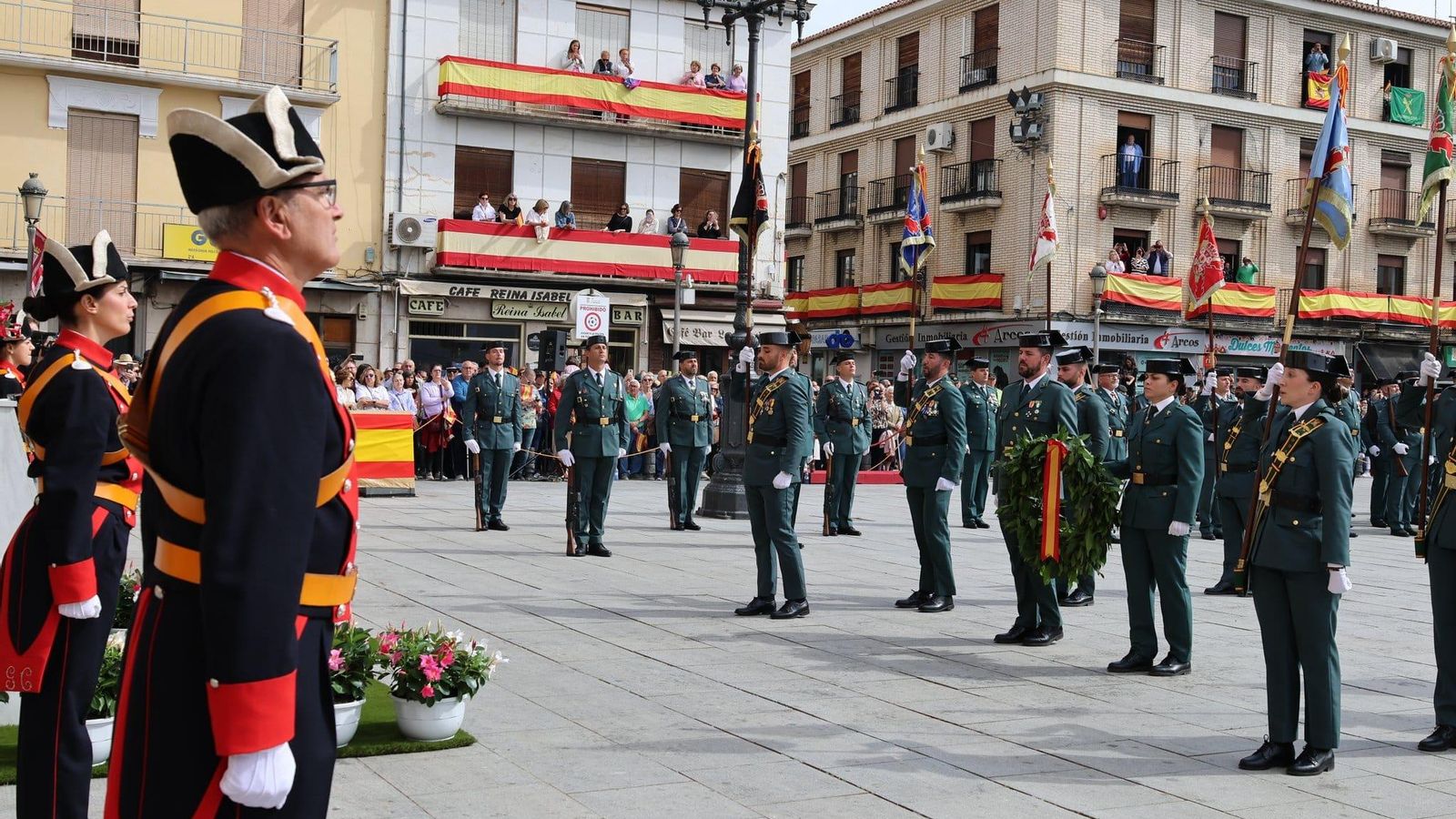Santa Fe se vuelca con el 181 aniversario de la Guardia Civil