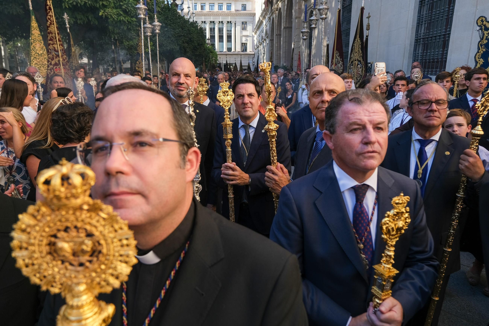 Procesión de regreso de la Piedad del Baratillo Coronada