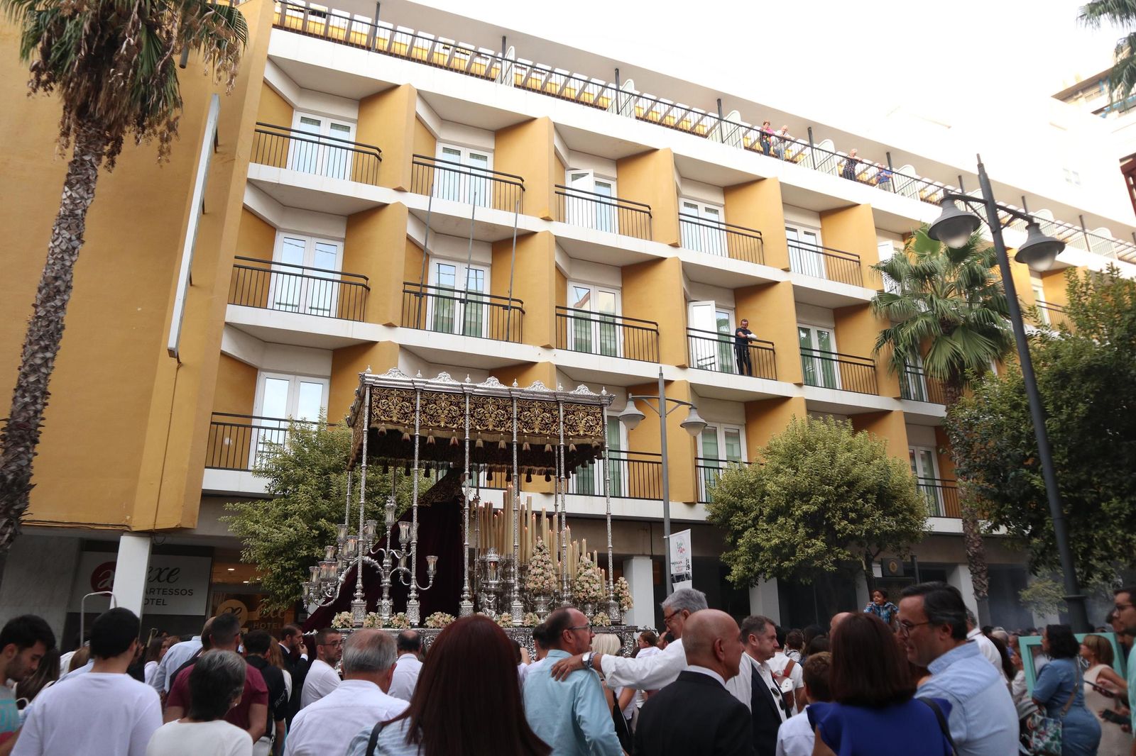 Extraordinaria de la Virgen del Valle de Huelva en imágenes