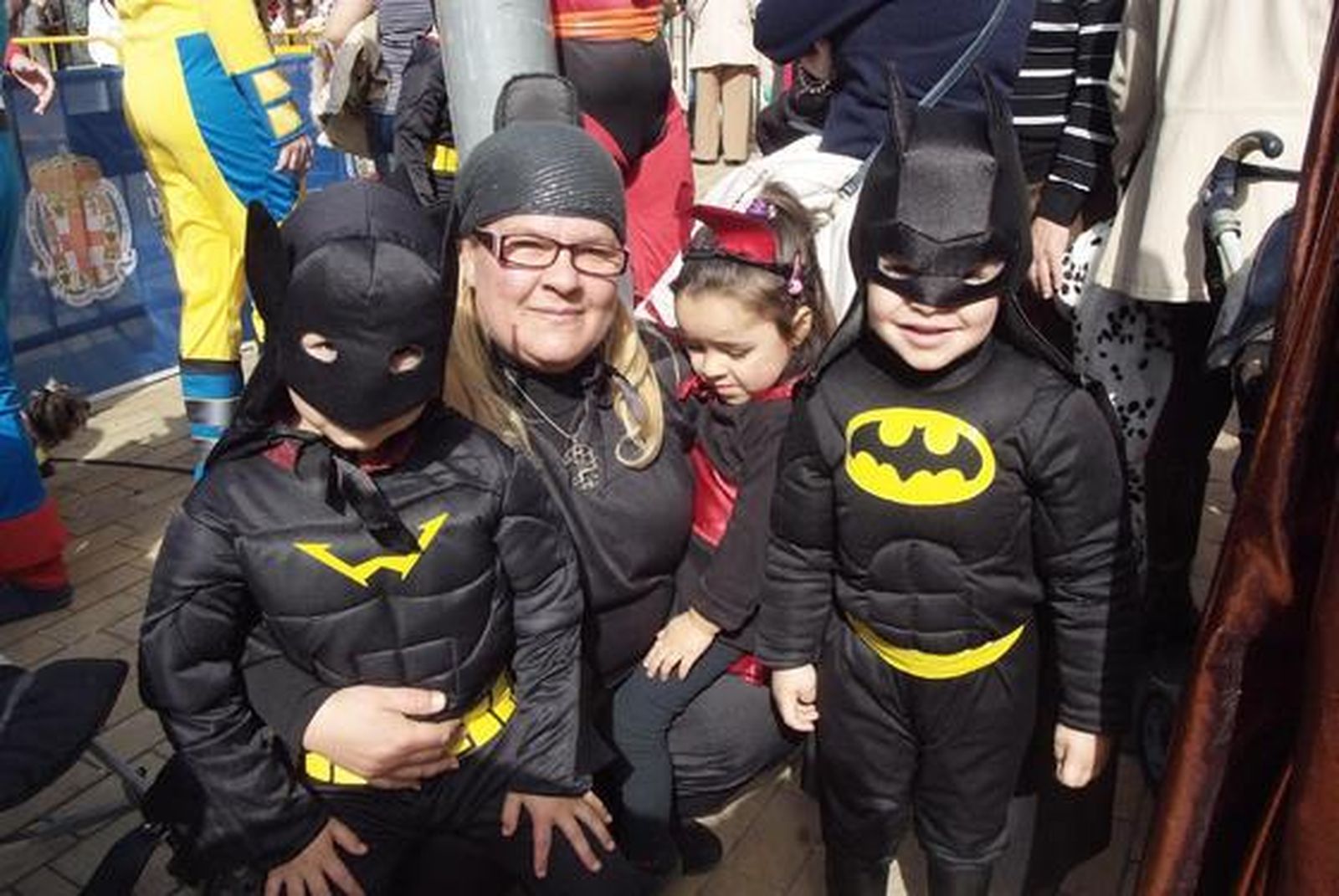 Grandes vestuarios y coplillas con mucha originalidad en el Carnaval