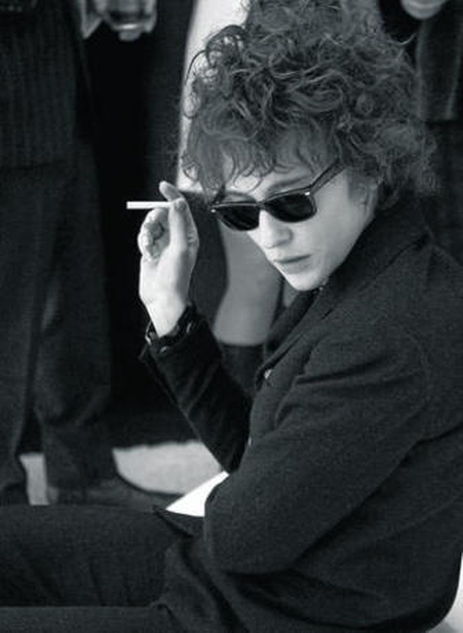 Cate Blanchett caracterizada como Bob Dylan.