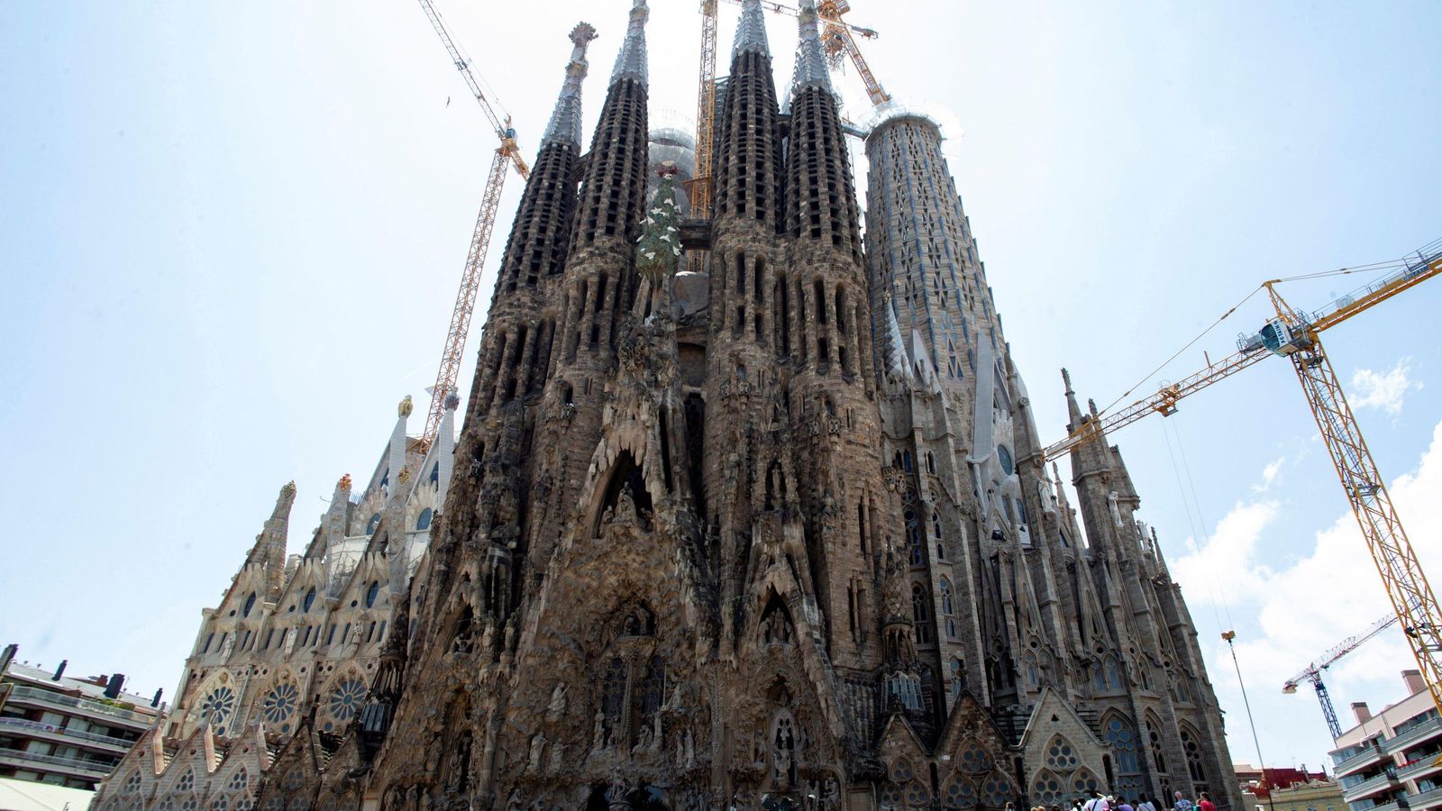 La Sagrada Familia de Barcelona La Sagrada Familia de Barcelona