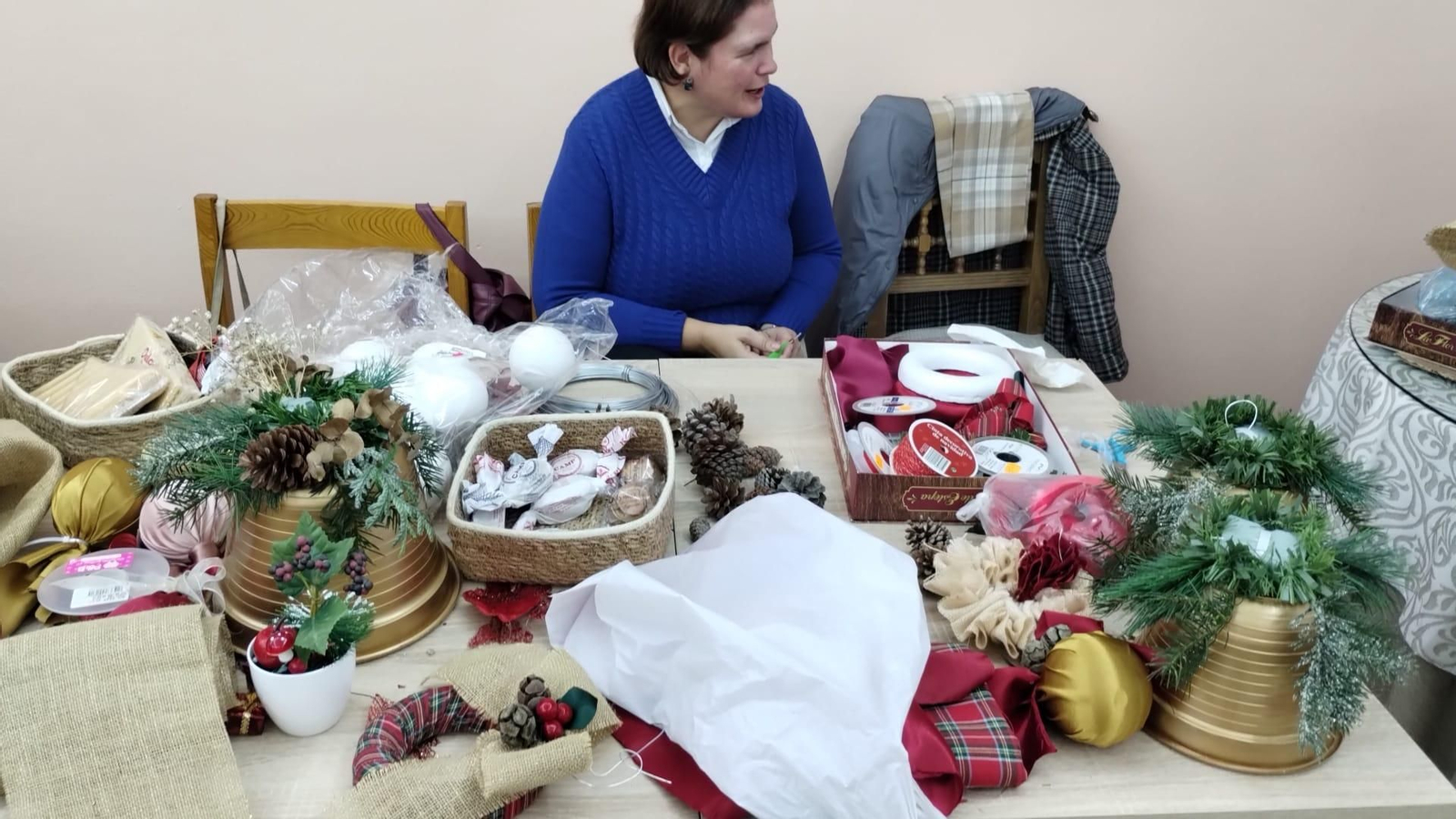 Las mujeres de Alhama de Almería alegran la Navidad