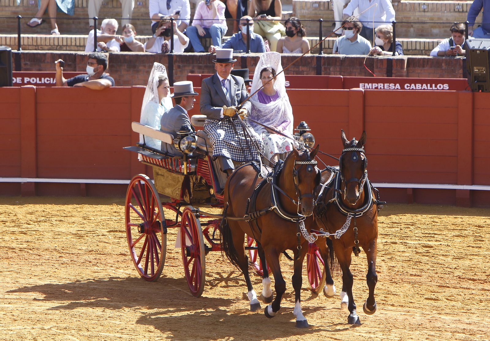 Exhibición de Enganches