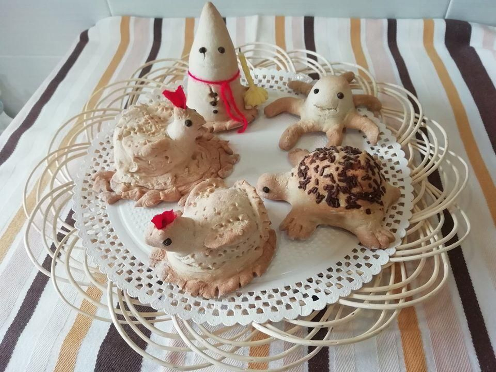 Los hornazos del concurso de Almedinilla, en fotografías