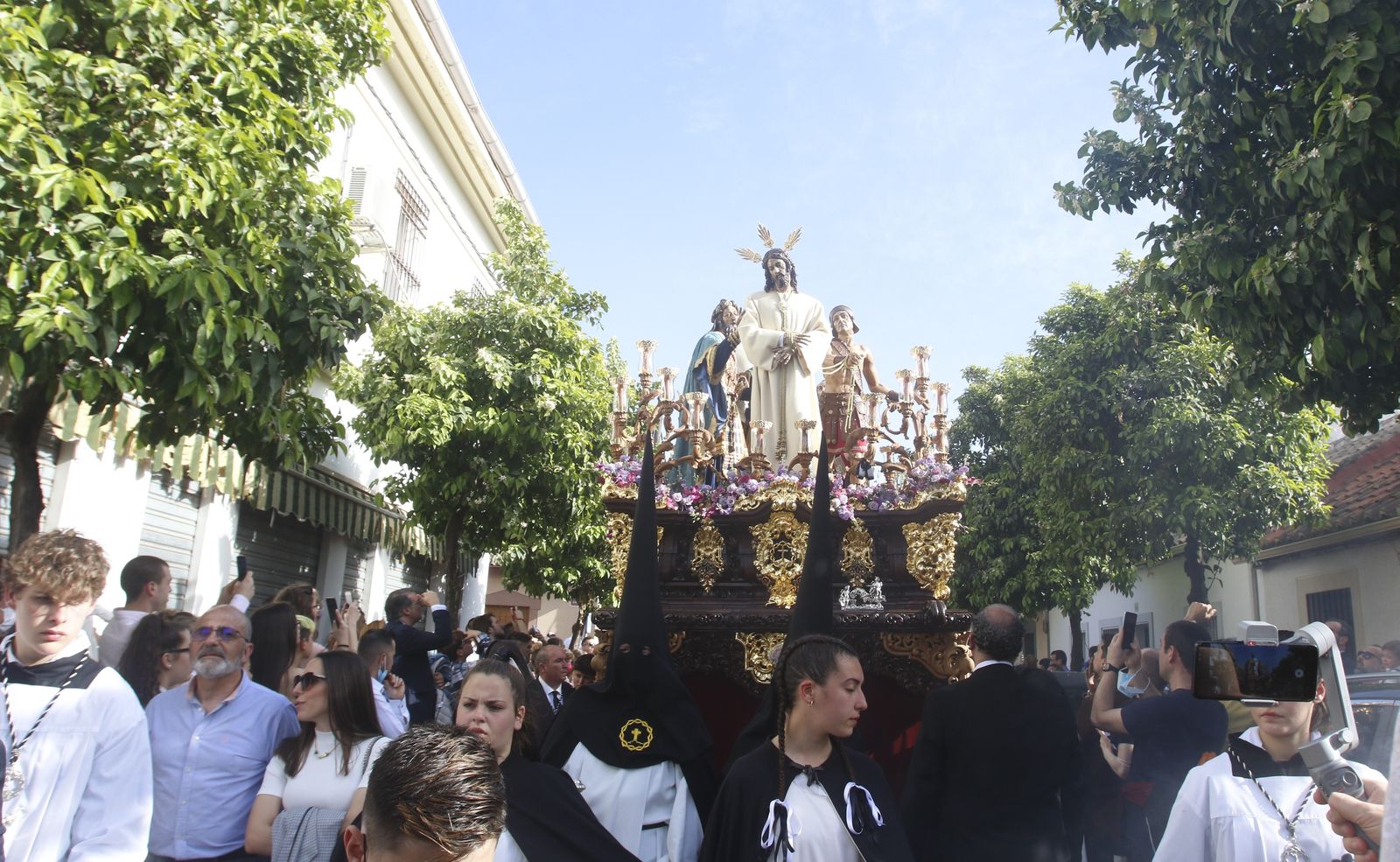 Domingo de Ramos en Córdoba: La procesión del Amor, en imágenes