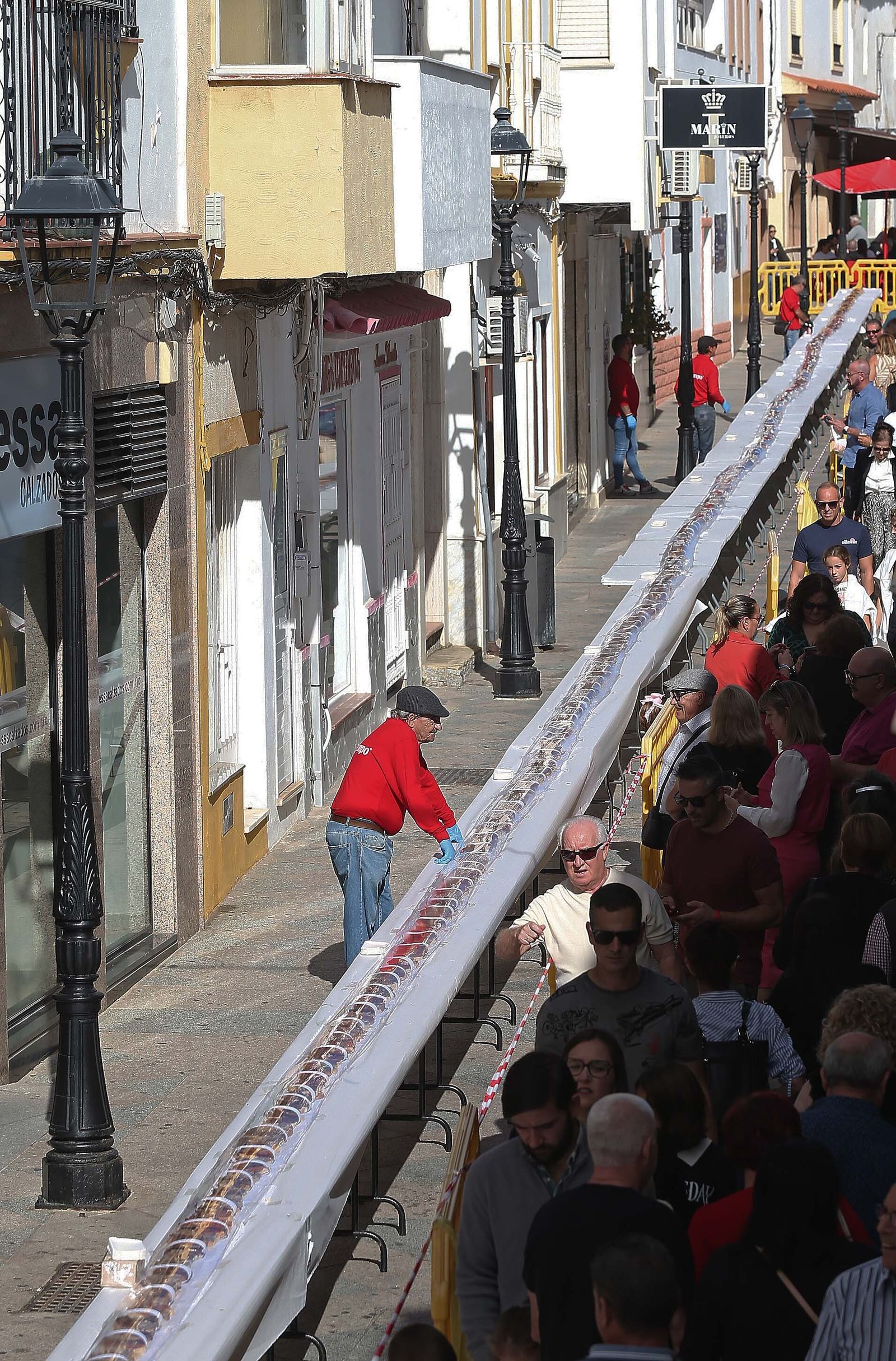 La III Tosta Ibérica Gigante de Los Barrios, en imágenes