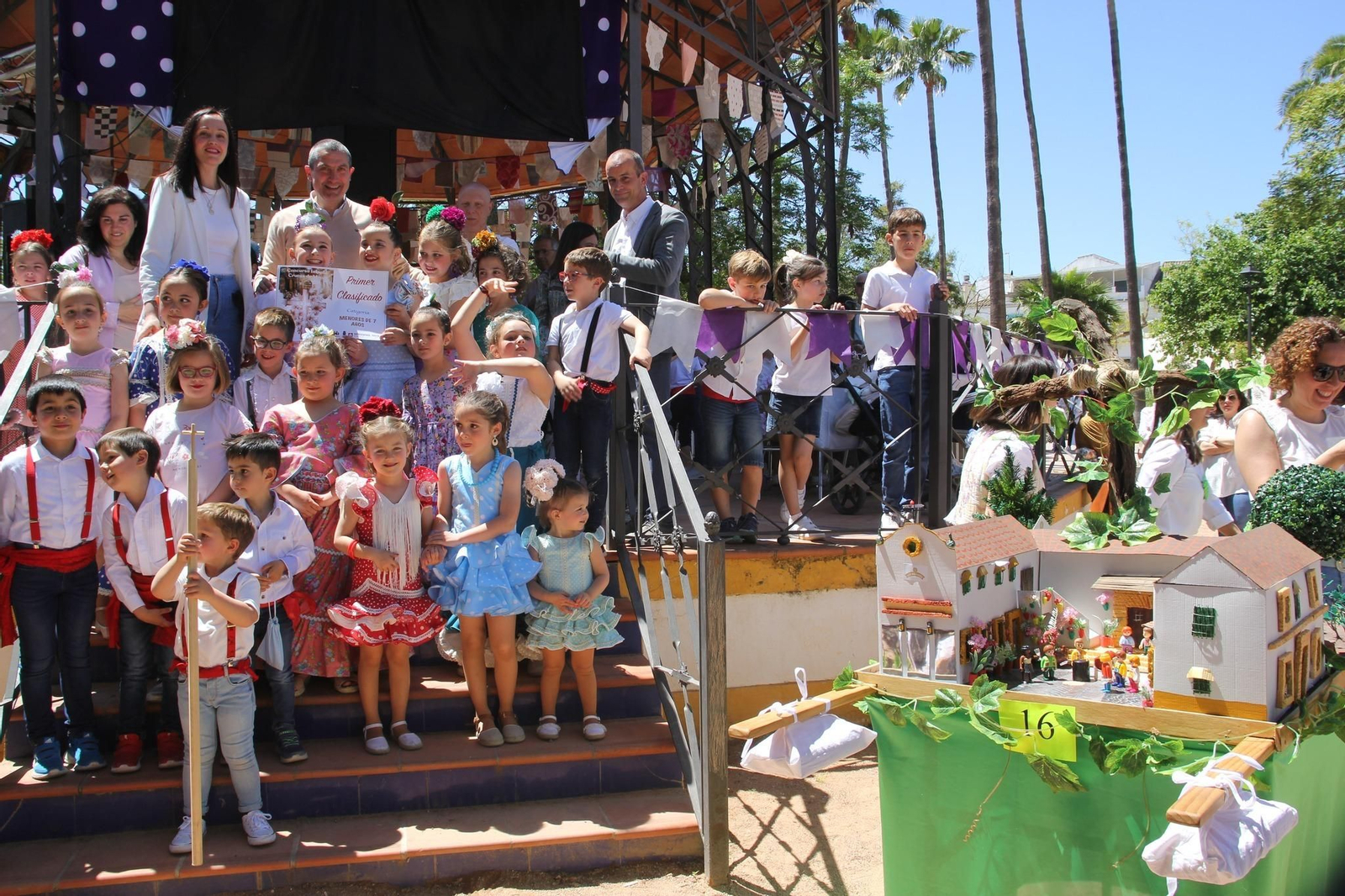 La procesión de la Cruz de Mayo de Montilla, en imágenes