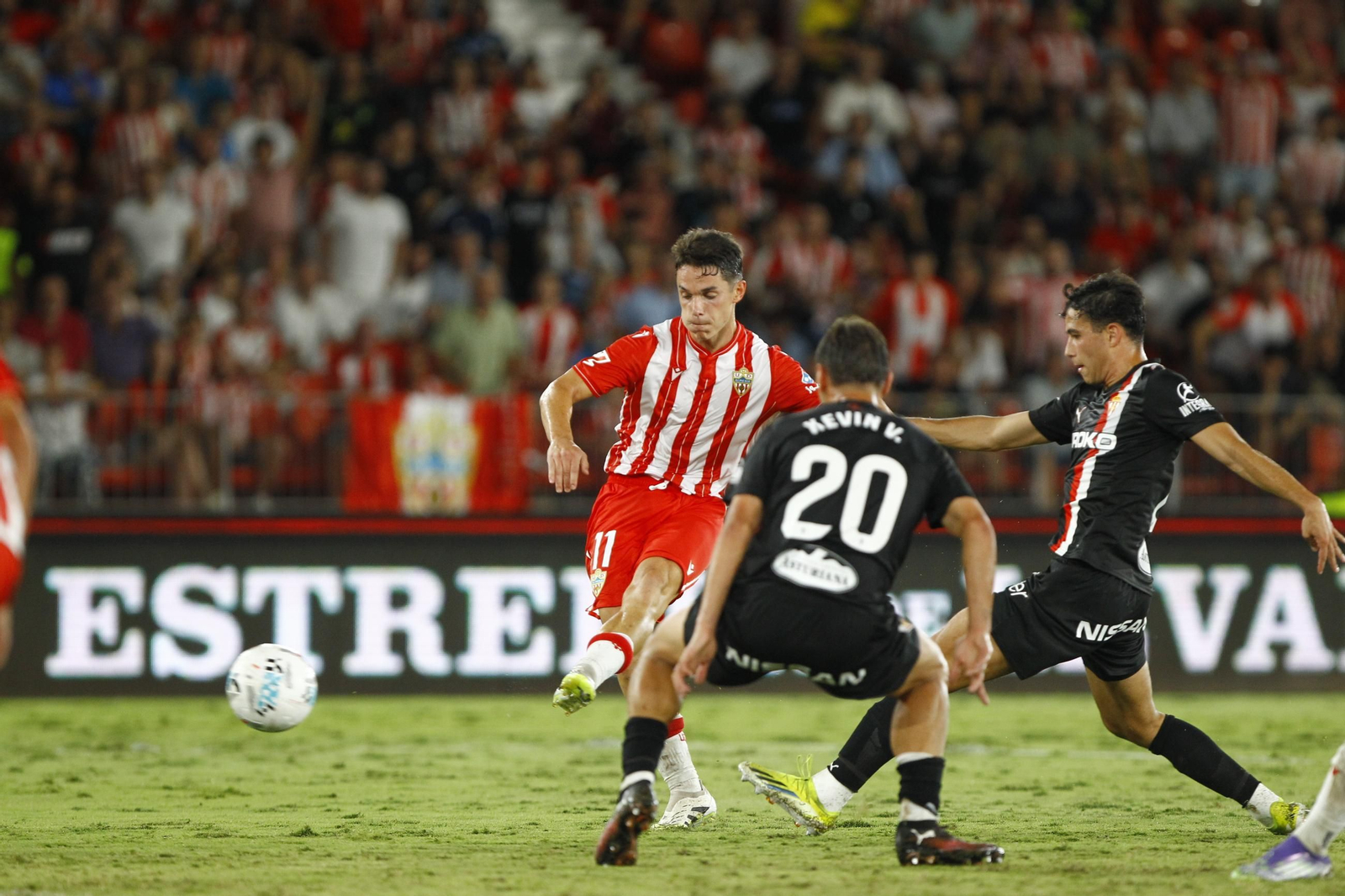 Las fotos del partido U.D. Almería-Sporting de Gijón