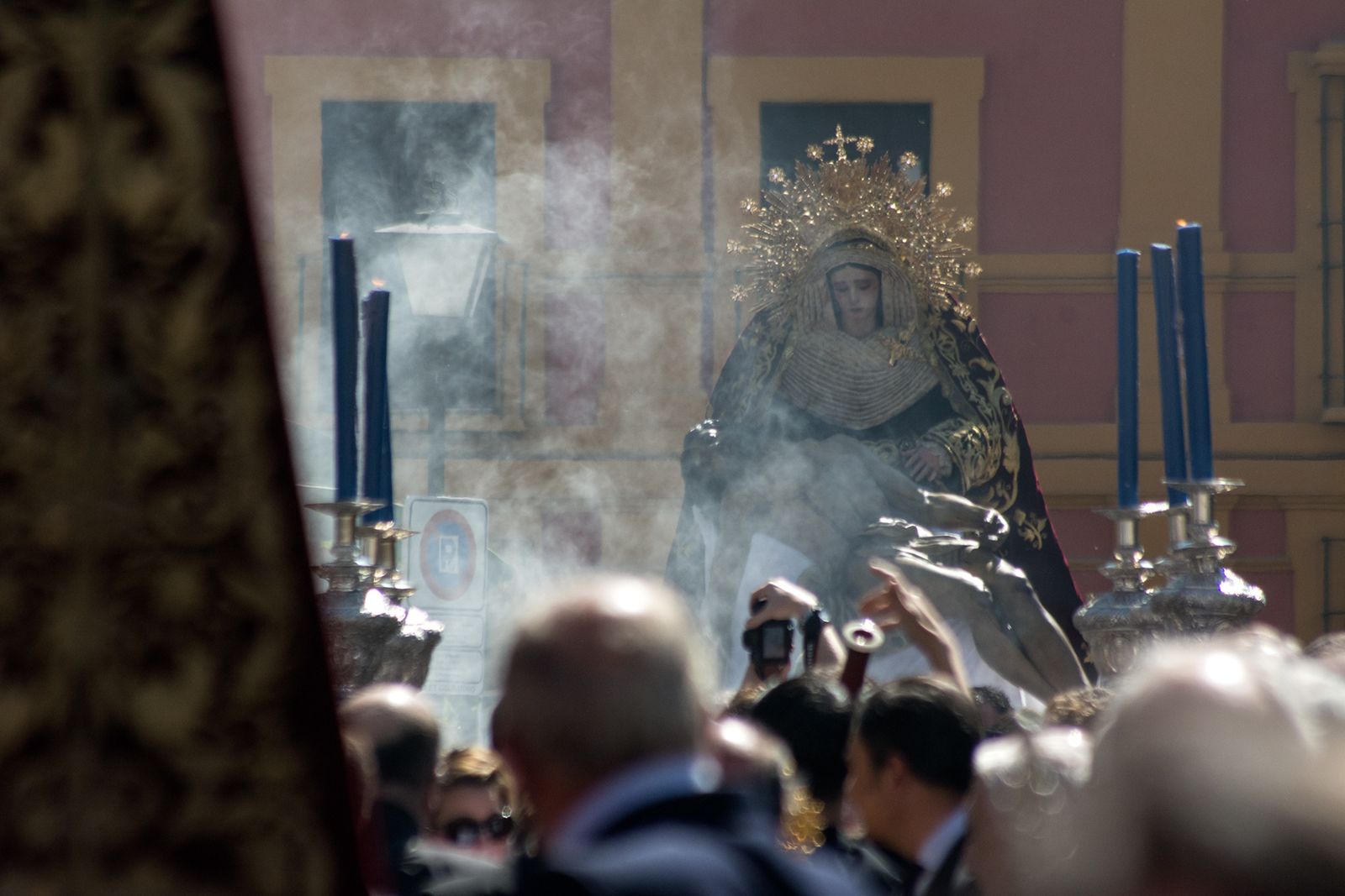 Regreso a su capilla de la Hermandad del Baratillo
