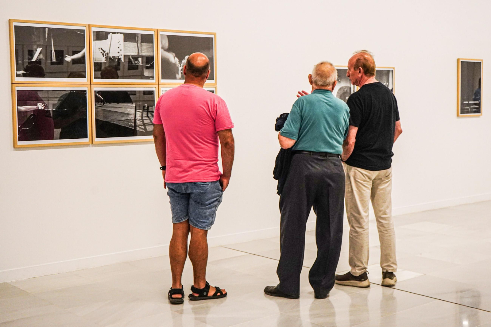 Todas las imágenes de la nueva exposición Classica anomalía en Granada