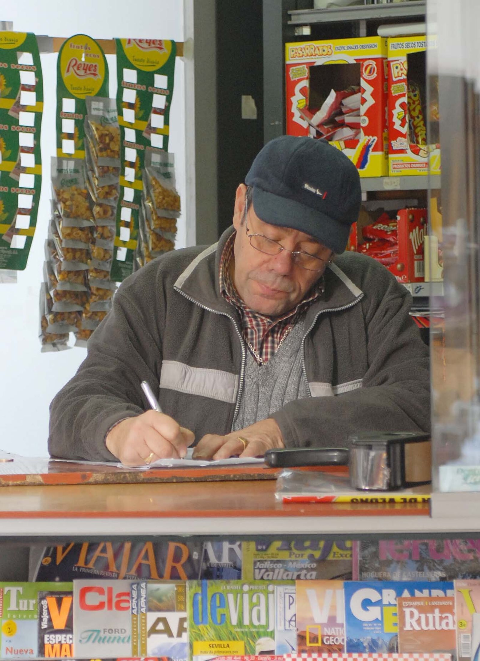 Miguel, en el kiosco de la Campana