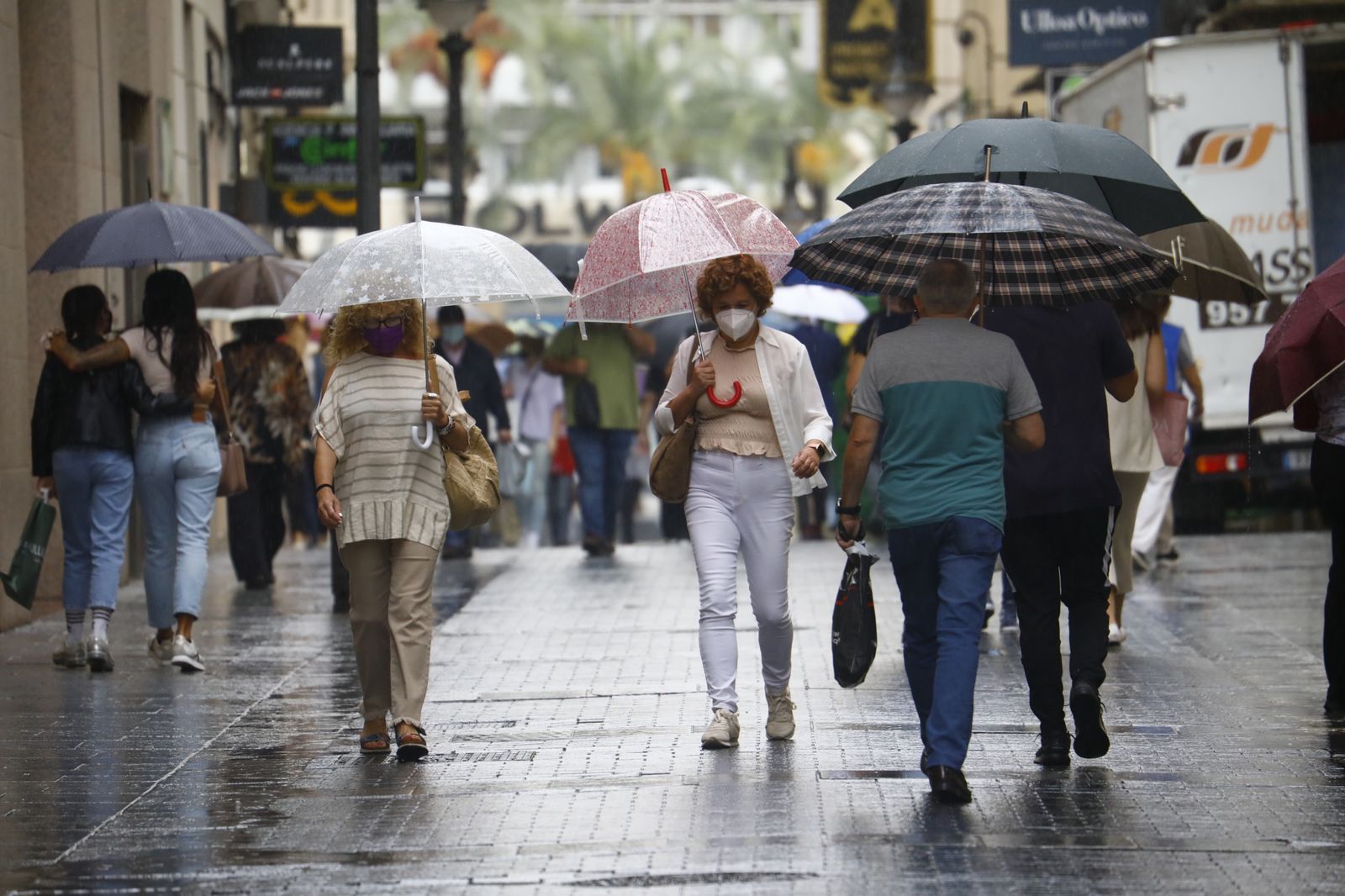Córdoba vuelve a los días de lluvia en imágenes