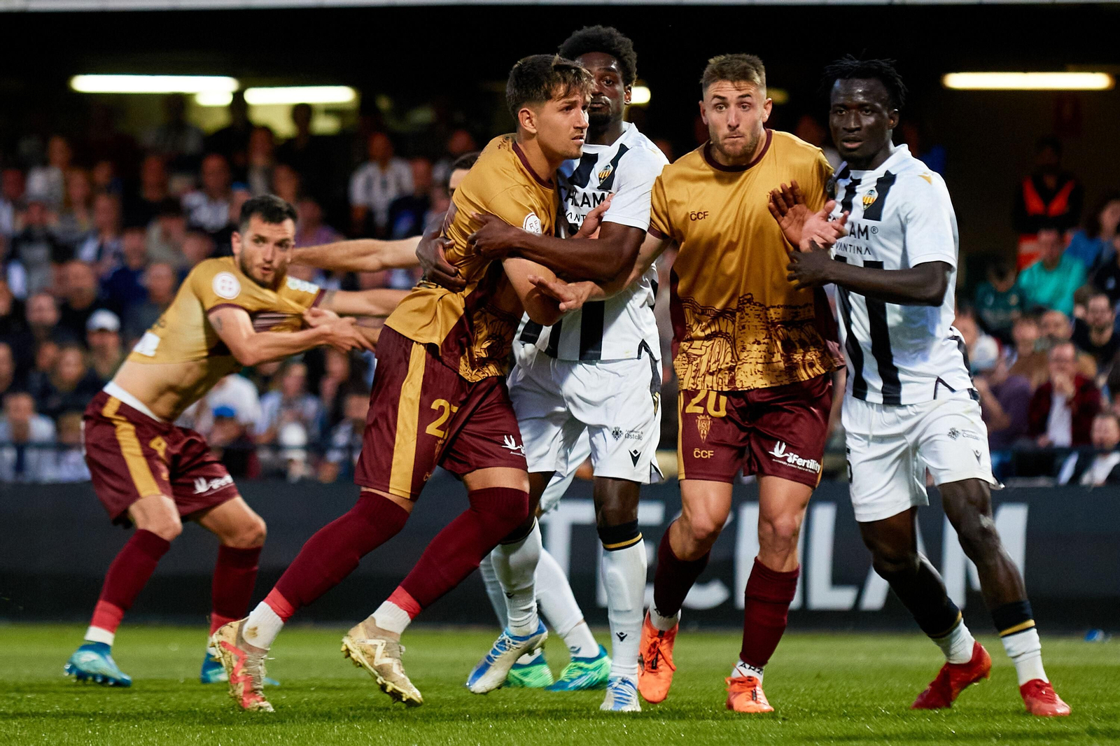 Las mejores fotos del ambiente en Castalia para el Castellón - Córdoba CF