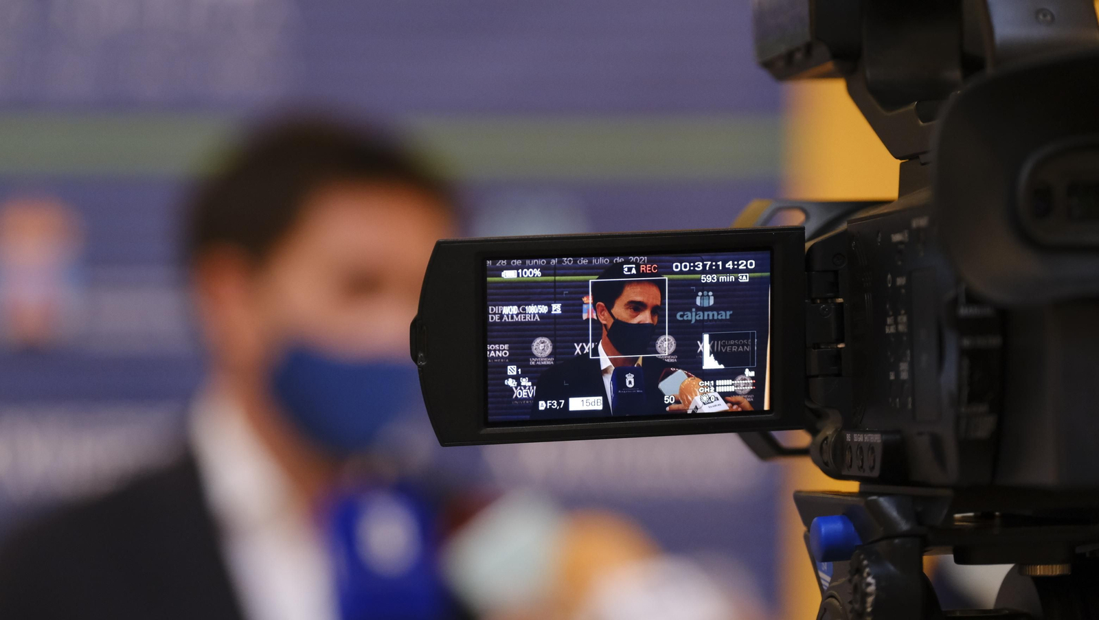 Fotogalería inicio XXII Cursos de Verano de la Universidad de Almería. Roquetas de Mar.