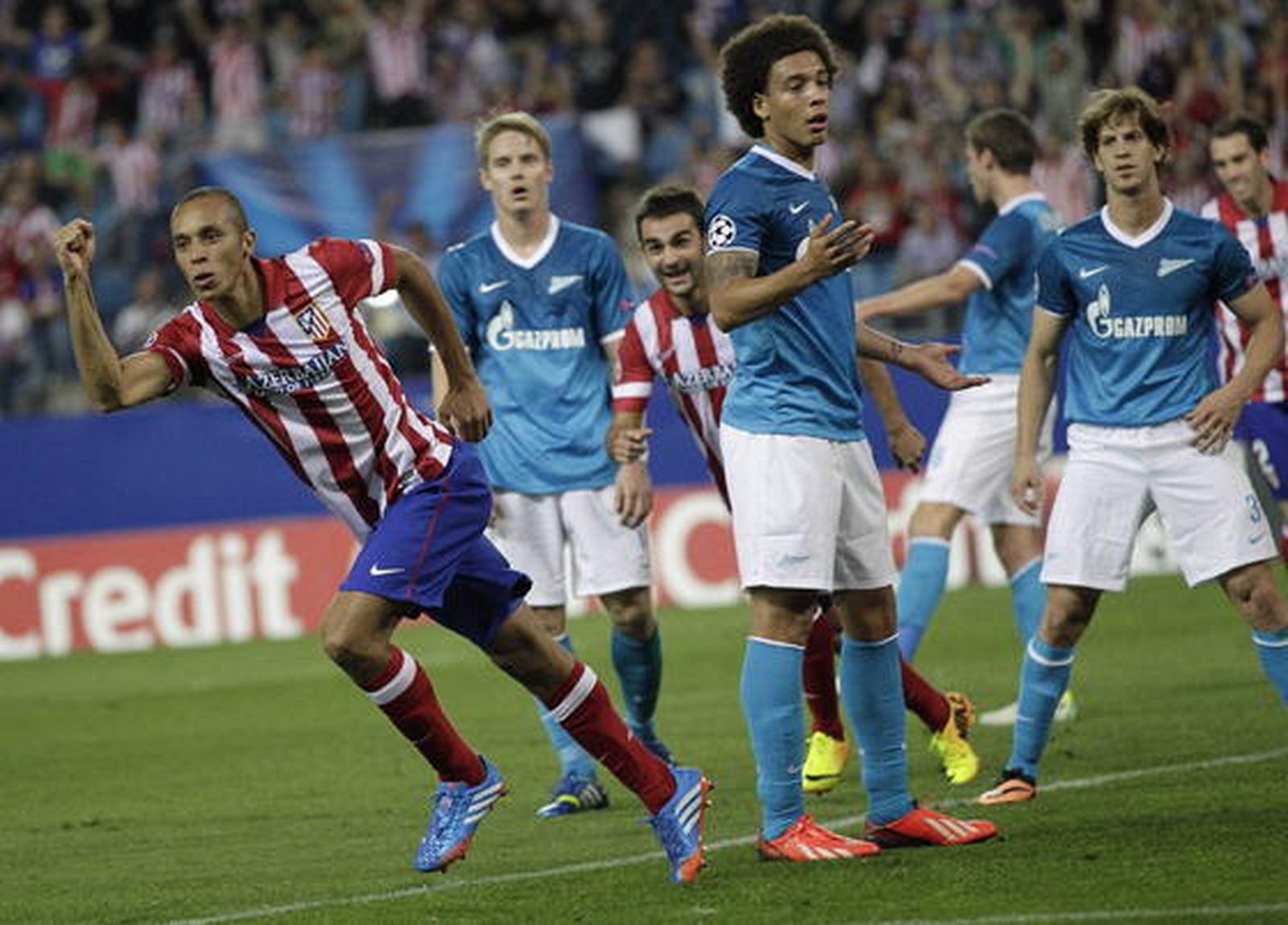 El Atlético de Madrid resuelve con solvencia la visita del Zenit (3-1)