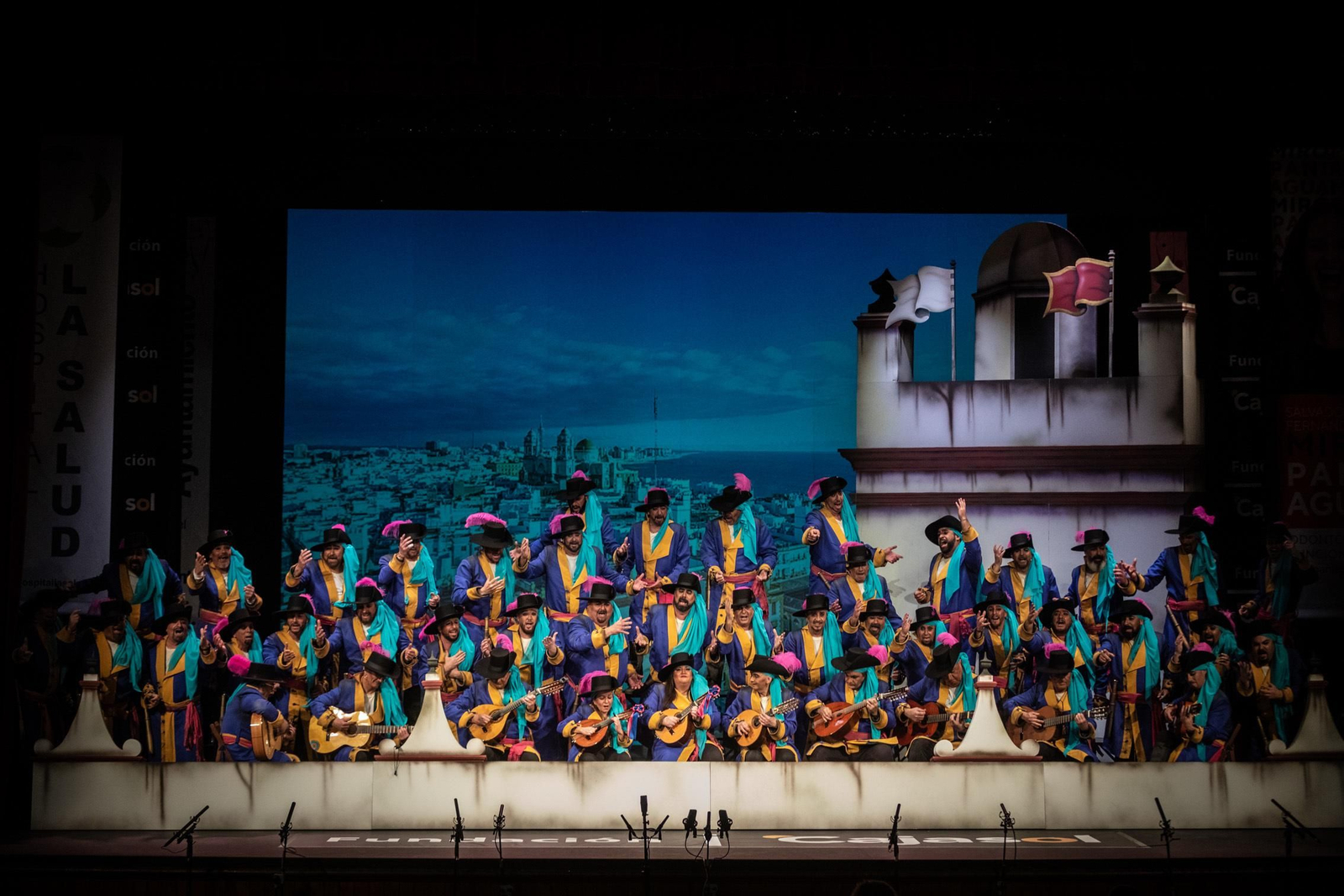 El coro 'Cádiz desde el cielo' abrió la quinta sesión del preliminares del COAC 2019