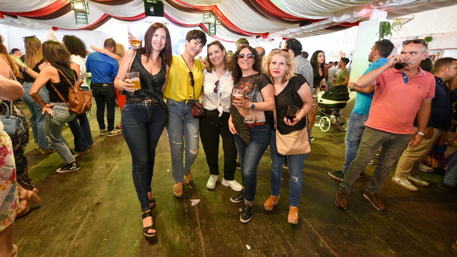 Búscate en las fotos del sábado en la Feria de Los Barrios 2023