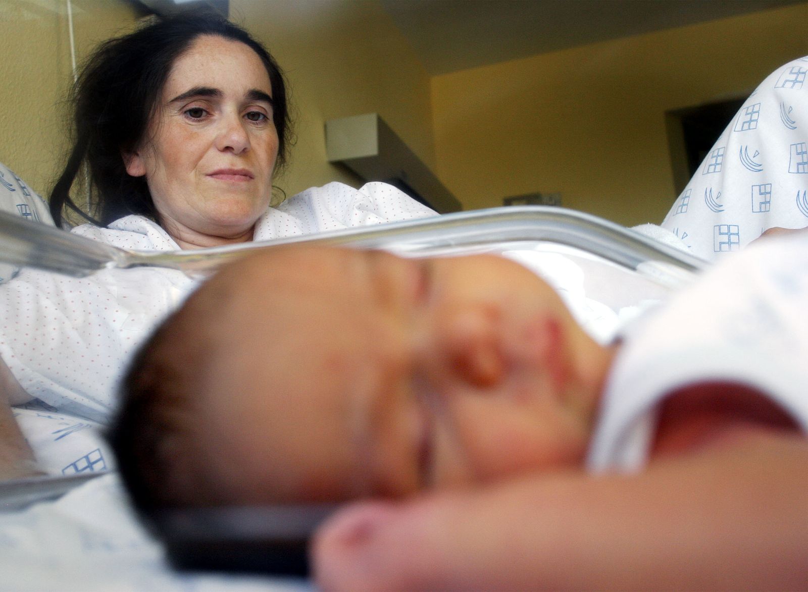 Un tribunal declara exenta de tributación la prestación por maternidad de la Seguridad Social