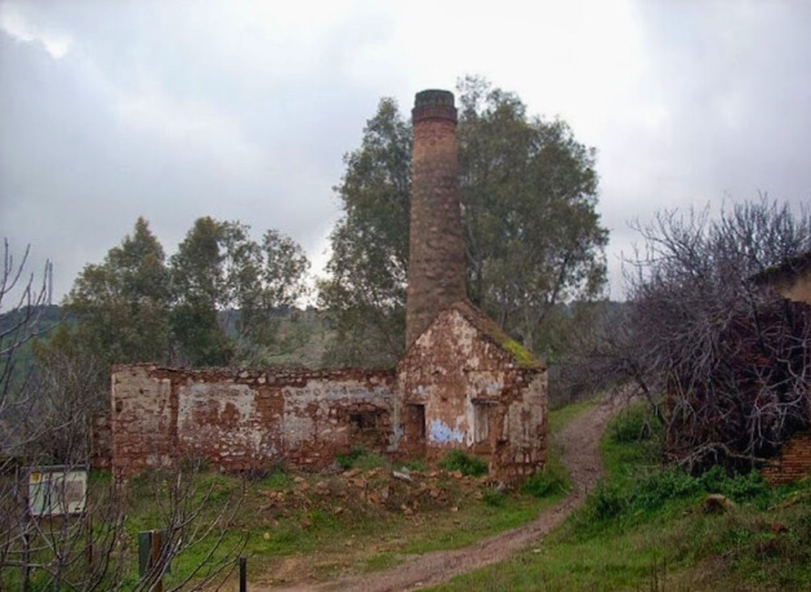 De Linarejos a los pozos mineros: la ruta más sorprendente del antiguo distrito minero, en imágenes