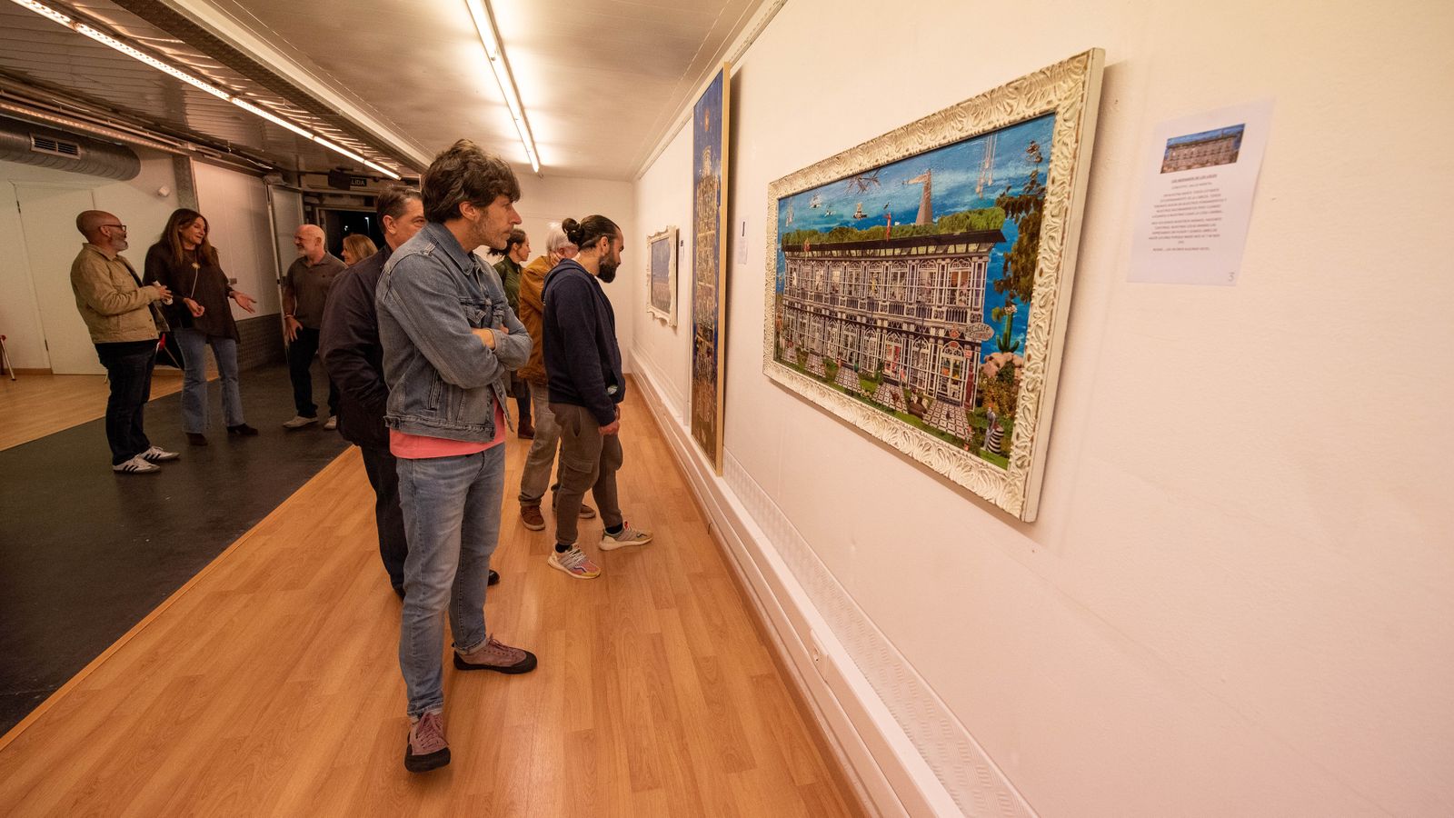 La inauguración de la exposición 'Arquitectura imposible' de Marga Guinea en Alcultura, en imágenes