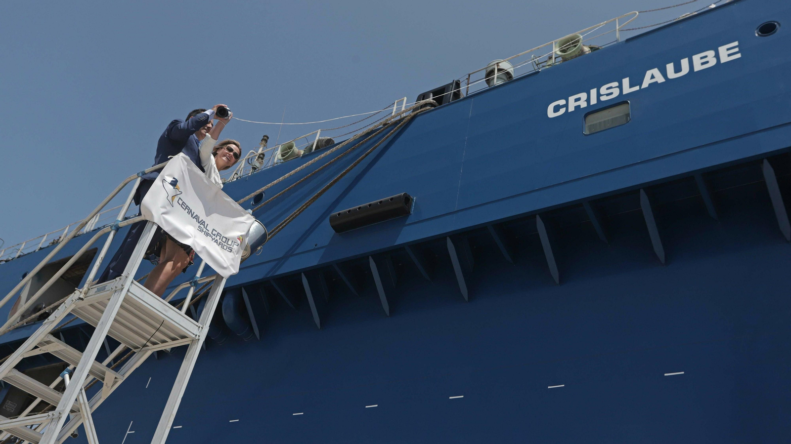 Las mejores fotos del nuevo dique flotante de Cernaval en San Roque
