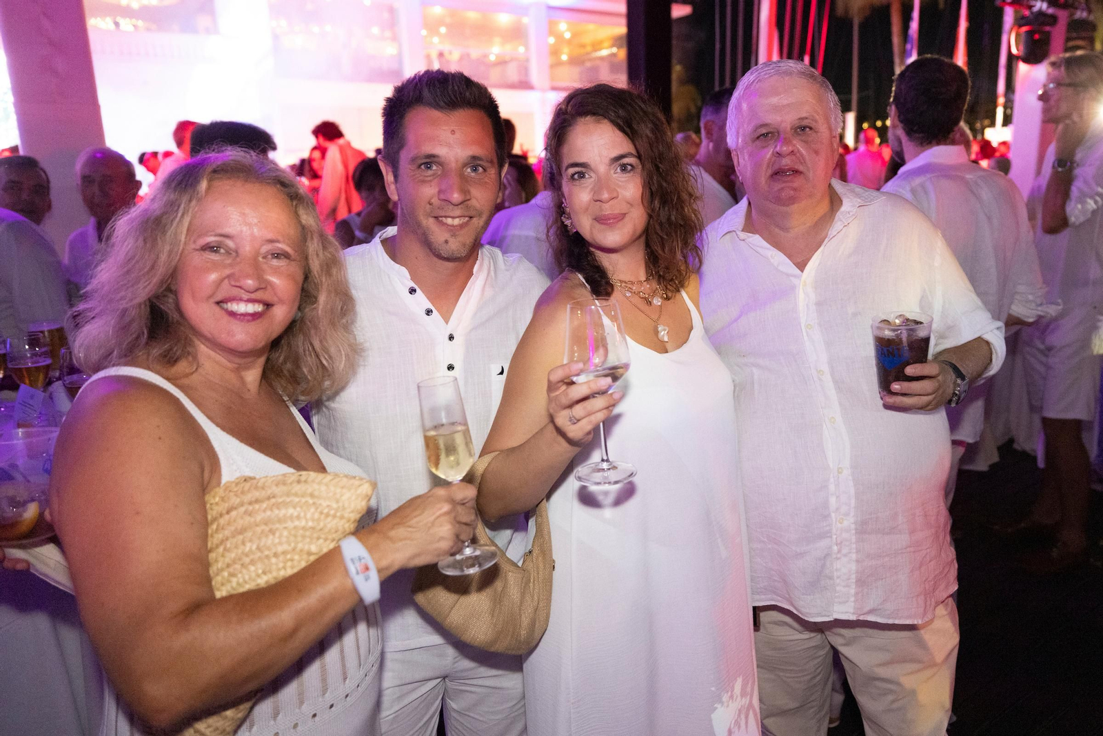Búscate en el Cóctel de Blanco de la Copa del Rey Mapfre de vela