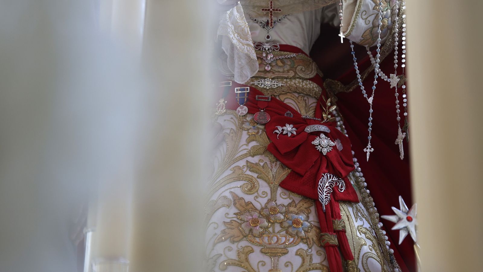 Preparativos en las iglesias de Algeciras para la Magna Mariana, en imágenes