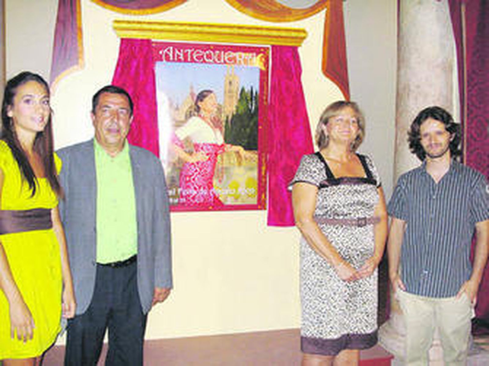 Carolina Flores, Ricardo Millán, Carmen Pena y Pablo Mercado, ayer en la presentación del cartel.