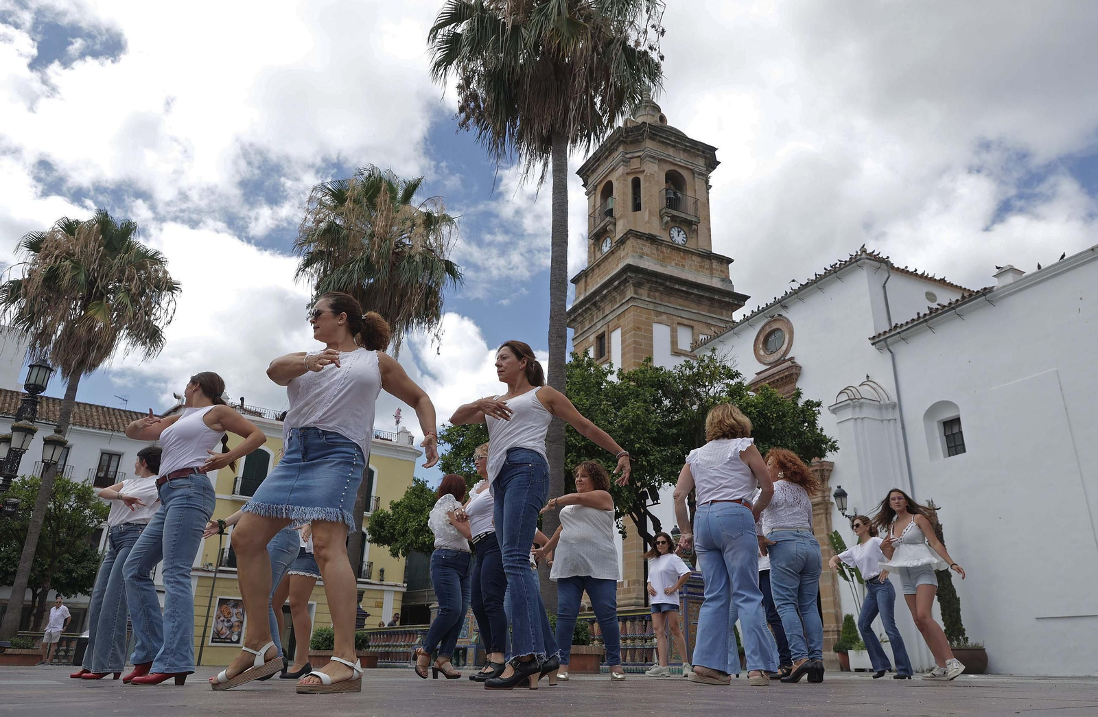 Fotos del flashmob flamenco en la Plaza Alta de Algeciras